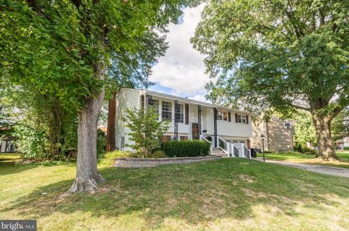 419 Hartford Dr, Riverton NJ  08077-4021 exterior