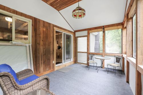 91 Hamwoods Rd, Alton NH  03809-5038 exterior