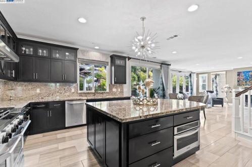 1799 Tramonti Dr, Pleasanton CA  94568-4249 exterior