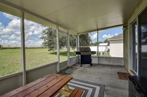 13215 Waterford Castle Dr, Dade City FL  33525-5213 exterior