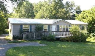 1315 Bruce Gap Rd, Caryville, TN 37714-3828