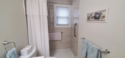 502 Lower Ln, Kensington CT  06037-3116 exterior