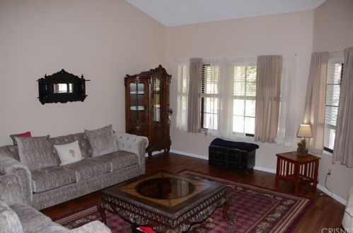19966 Avenue Of The Oaks, Santa Clarita CA  91321-1387 exterior