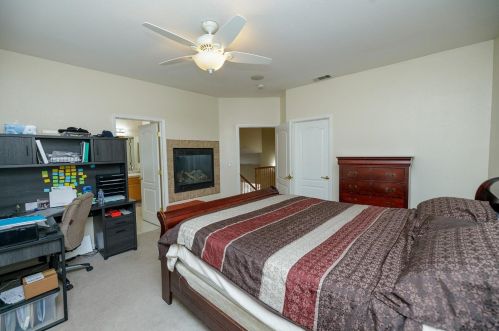 2135 Canyon Creek Ct, Newman CA  exterior