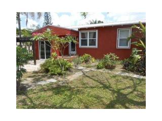1633 Mckinley St, Hollywood FL  33020-3237 exterior