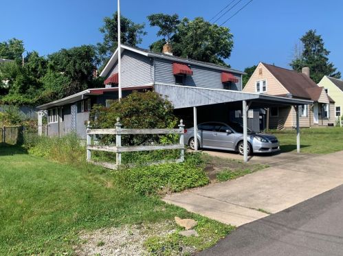 2030 Wesley St, Mckeesport, PA 15132-7637