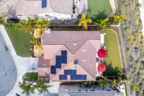 13 Via Niccolo Ct, Lake Elsinore CA  92532-0147 exterior