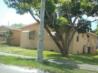 2236 Greene St, Hollywood, FL 33020-1234