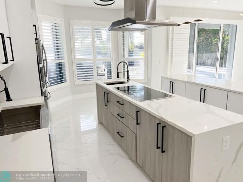 3591 177th Ave, Hollywood FL  33029-1666 exterior