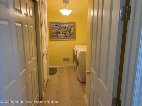 10 Quincy Ct, East Freehold NJ  07728-9251 exterior