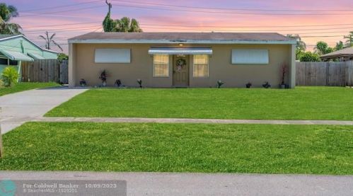 9148 Demery Dr, West Palm Beach, FL 33410-5944