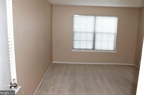 17 Mendrey Ct, Lawrence Township NJ  08648-2661 exterior