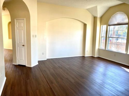 3916 Rolling Hills Dr, Plano, TX 75025-2060