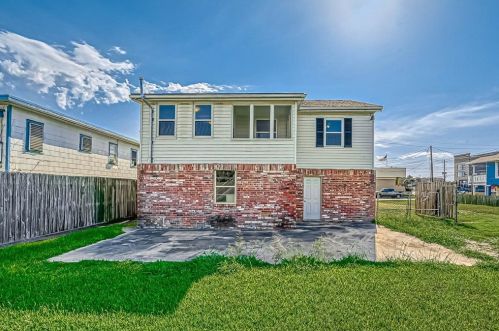 2315 67 St, Galveston TX 77551-1320 exterior