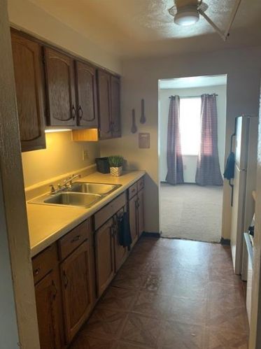 7303 Bennett St, Pittsburgh, PA 15208-1501