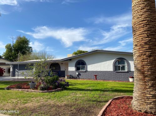 2502 Fairfield St, Mesa, AZ 85213-5305