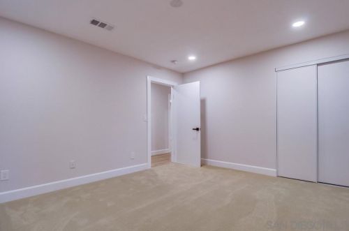 2502 Singing Vista Way, El Cajon CA  92019-2740 exterior