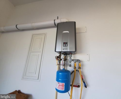 28737 Valley View Ln, Lewes DE  19958-6859 exterior