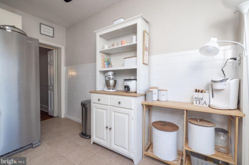 911 Clayton St, Wilmington DE  19805-5306 exterior