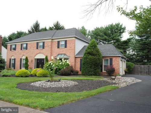 1538 Clark Dr, Yardley, PA 19067-4374