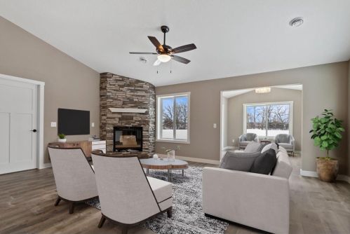 648 Kreekview Dr, East Farmington WI  54020-5860 exterior