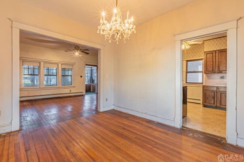 41 Ford Ave, Perth Amboy NJ  08863-1604 exterior