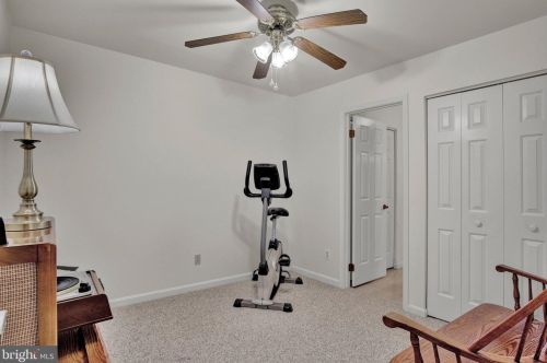 101 Strayer Dr, Carlisle PA  17013-4408 exterior