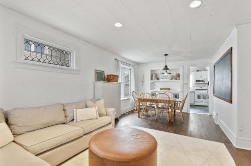 1528 Carroll Ave, Saint Paul, MN 55104-5304