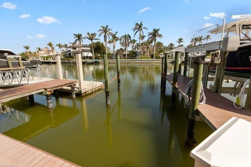 1724 Gulf Shore Blvd, Naples, FL 34102-4920