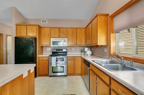 843 Aspen Cir, Saint Cloud MN  56387-2467 exterior