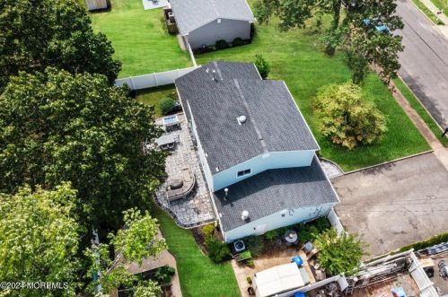 557 California Ave, Bricktown NJ  08724-1233 exterior