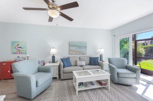 46 Manor Ter, Marco Island, FL 34145-3444