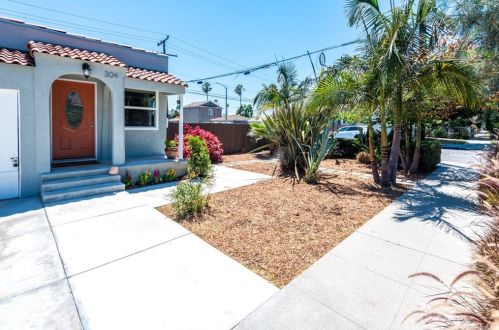 304 Plenty St, Long Beach, CA 90805-6637
