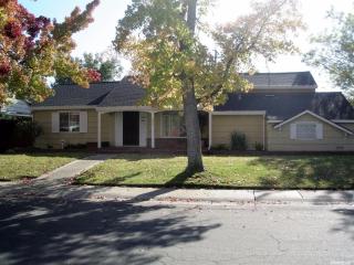 3000 La Via Way, Sacramento, CA 95825-1819