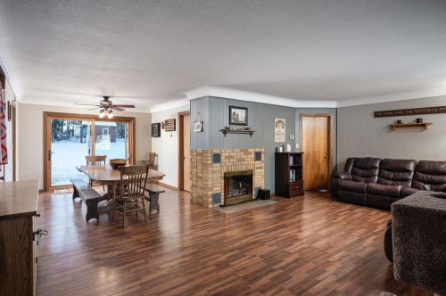 104 Sunset Blvd, Westby, WI 54667-1055