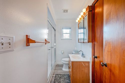 212 Paul Dr, New Kensington PA  15068-2907 exterior