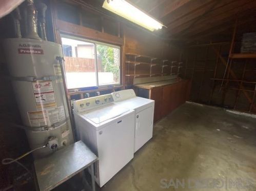 7608 El Paso St, La Mesa CA 91942-4304 exterior