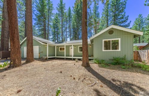 1522 Horace Greeley Ave, South Lake Tahoe, CA 96150-7421