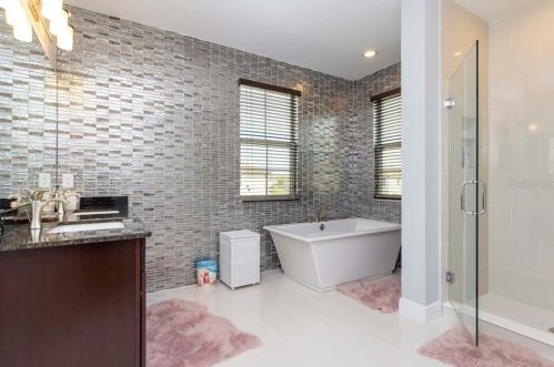 8035 Chilton Dr, Orlando FL 32836 exterior