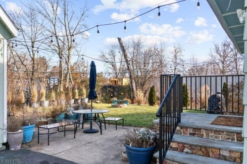 21 Bank St, Manville NJ  08835-2401 exterior