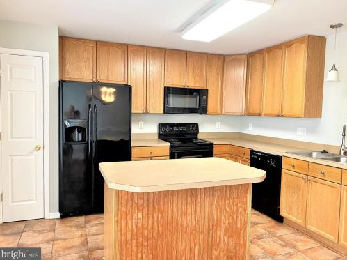 179 Dunlap Dr, Charles Town WV  25414-6509 exterior