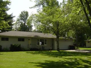 5203 Sunset St, Weston, WI 54476-2841