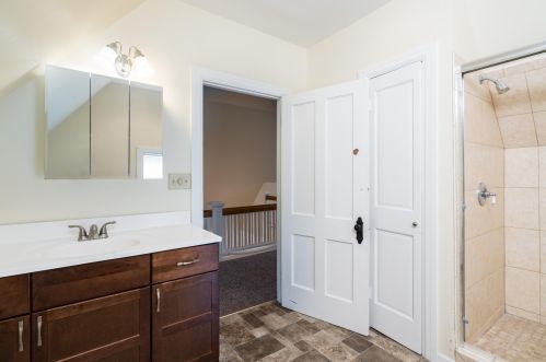 2359 Wahl Ave, Milwaukee WI 53211-3826 exterior