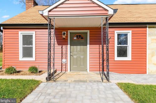 14742 Vint Hill Rd, Nokesville, VA 20181-1232