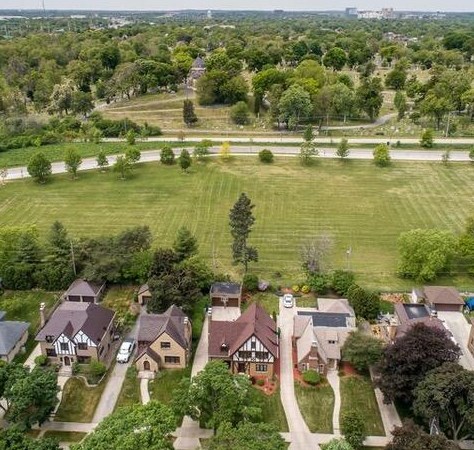 317 50, Milwaukee WI 53208-3632 exterior