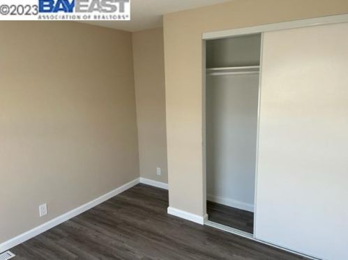 208 2nd Ave, Pacifica CA  94044-2202 exterior