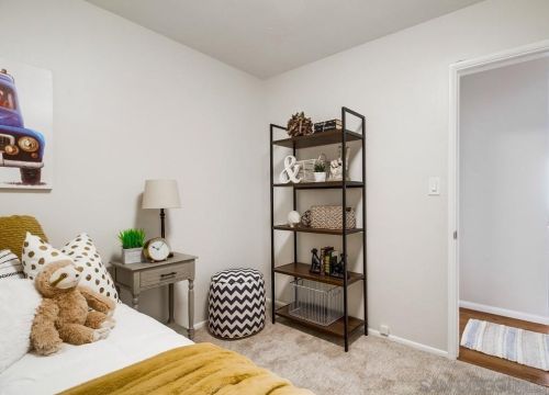 2070 Cable St, San Diego CA 92107-3313 exterior