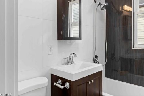 131 Paine Ave, Irvington NJ  07111-2902 exterior