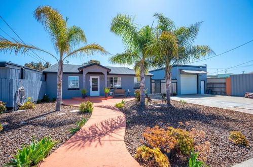 374 Front St, Pismo Beach, CA 93433-1554