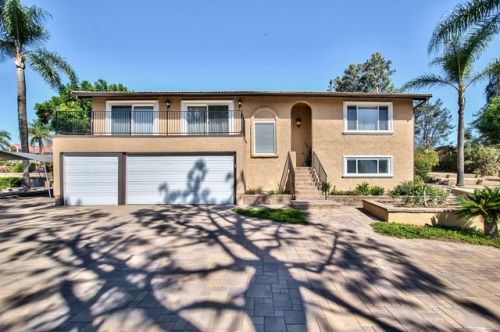561 Pierre Rd, Walnut CA  91789-1949 exterior